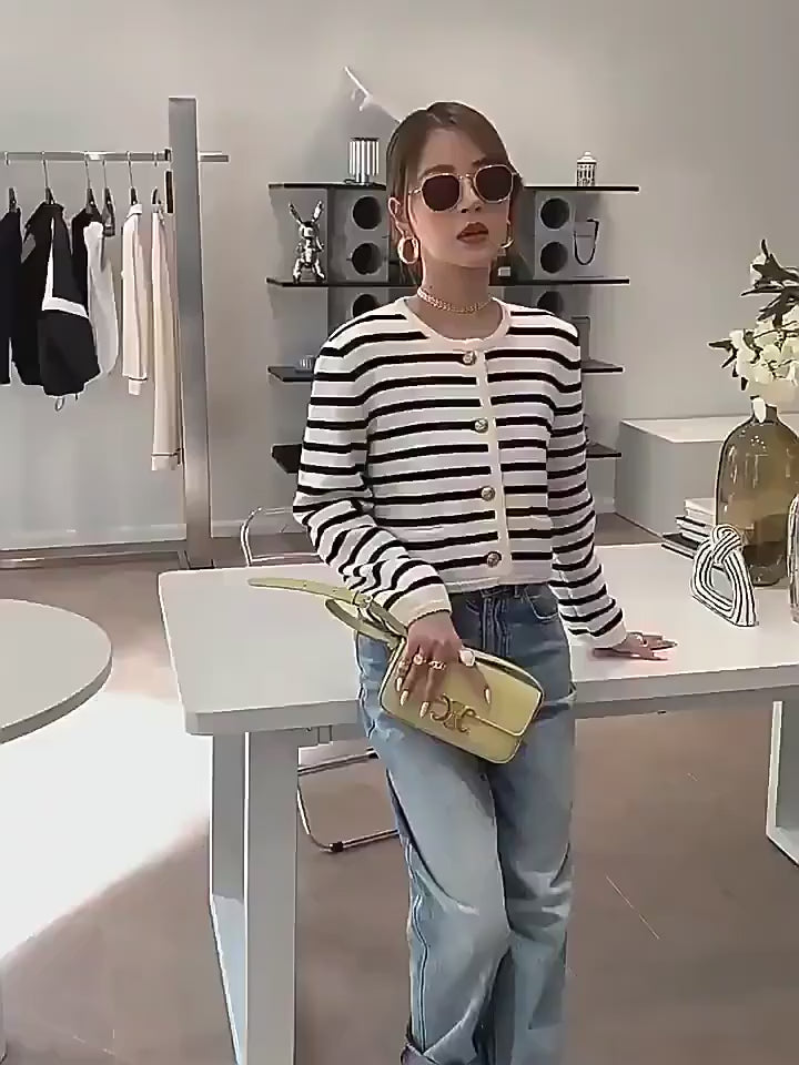 Women Stripe Knitted Cardigans Spring Autumn O-neck Single Breasted Long Sleeve Crop Tops Fashion Casual Chic Female Sweaters
